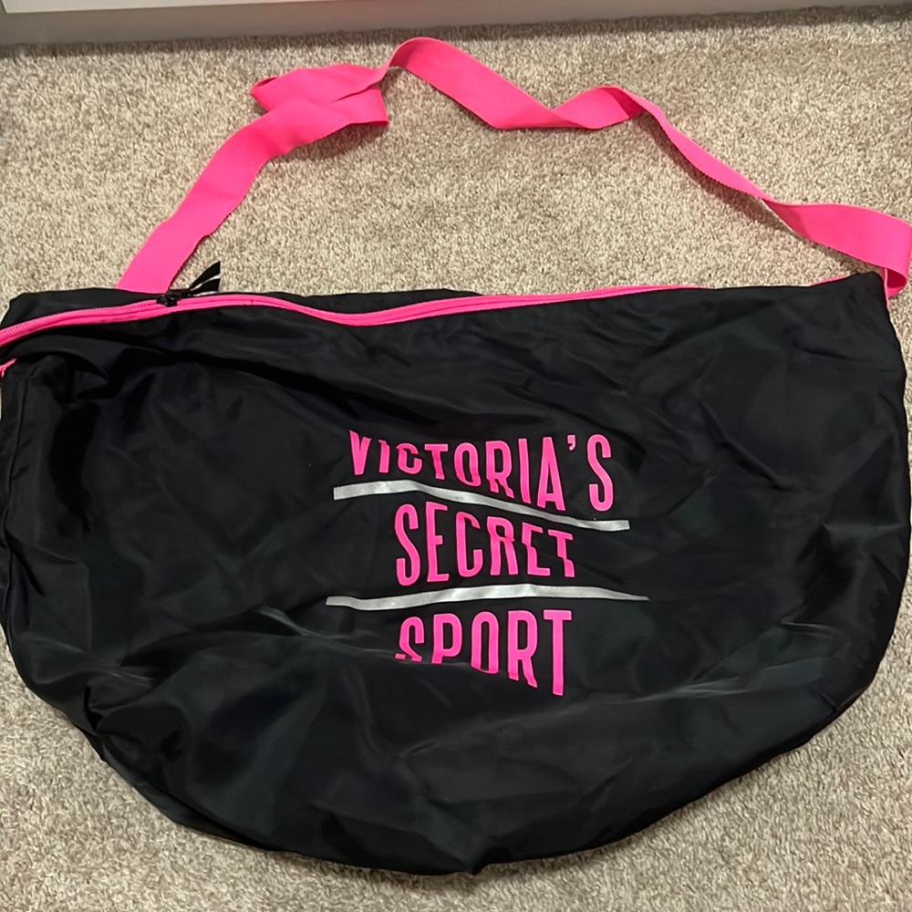 Victoria secret sports shoulder bag